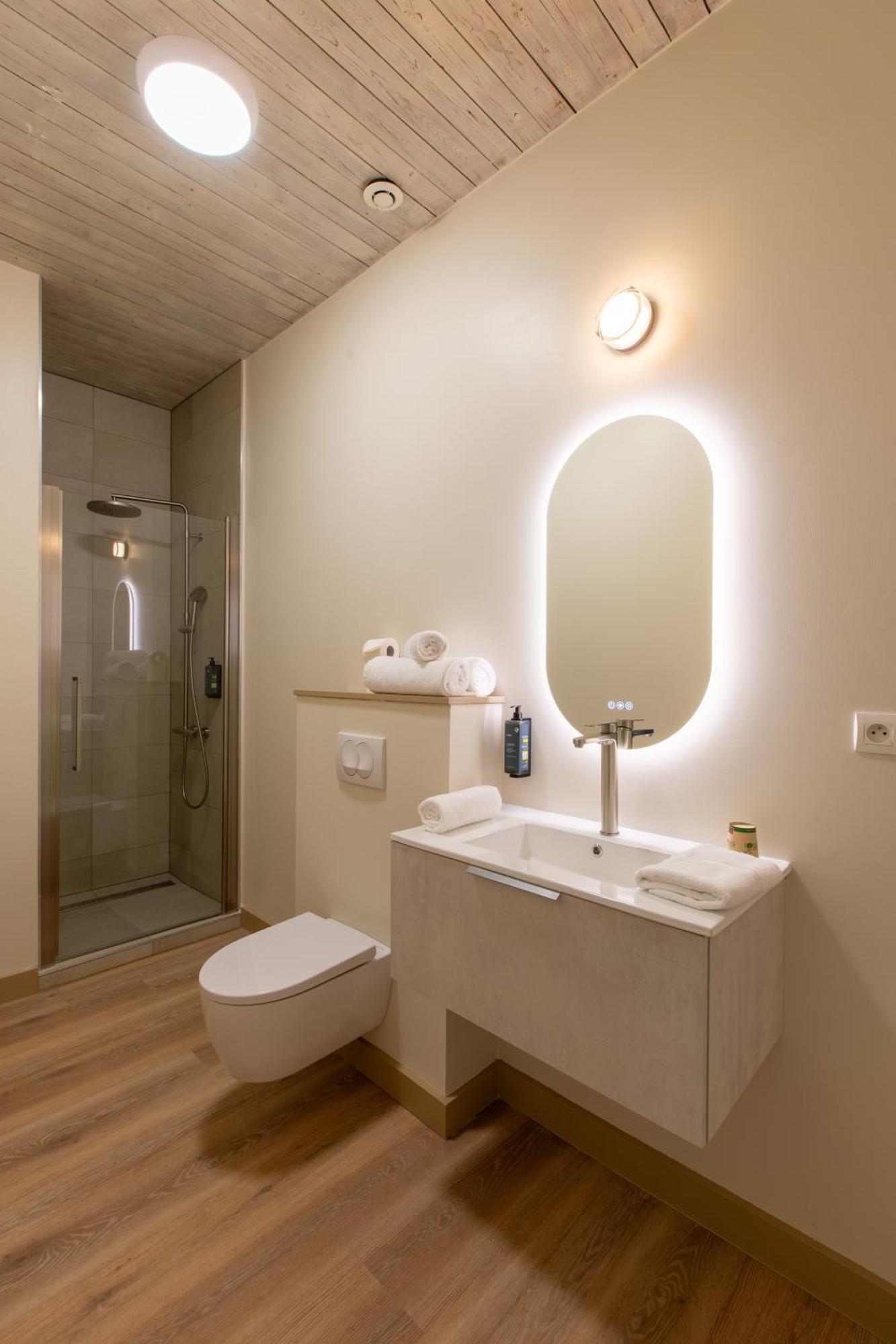 Domaine De La Courbe Hotel & Spa Le Lude Ngoại thất bức ảnh