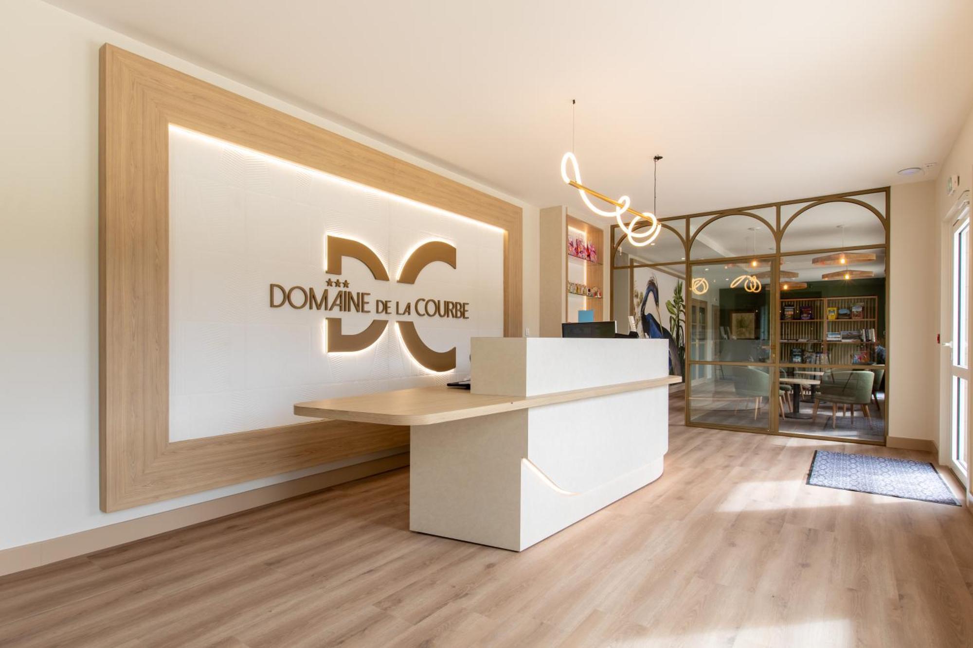 Domaine De La Courbe Hotel & Spa Le Lude Ngoại thất bức ảnh